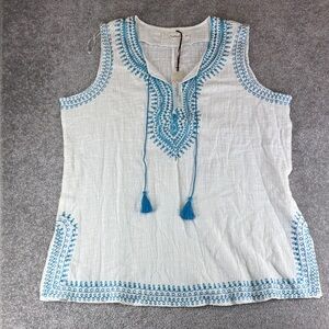 NWT Solitaire White Tunic Blue Embroidery Tank Top Blouse Womens 1X